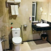 Отель Hoang Gia Hotel 150 Nghi Tam HN-BayLux, фото 6