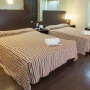 Отель Mendoza Microtel Inn and Suites, фото 2