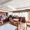 Отель Red Roof Inn & Suites Clinton, фото 12