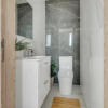 Отель Sanders Palama - Cute 2-bdr Penthouse Apt, фото 23