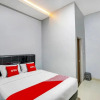 Отель OYO Beda Arga ResidenceNear RSU Royal Prima, фото 1