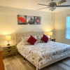 Отель Three Bedroom Apartment #5 -- 5003 LBC -- Vusa Three Bedroom Condo Apartment, фото 2