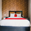 Отель RedDoorz Plus near Cambridge City Square, фото 17