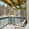 Отель Slope-side Studio Bliss: Ski-in/ski-out, Renovated At Blue, Hot Tub, Fast Wi-fi, фото 15