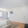 Отель Liiiving -Luxury River View Apartment XI, фото 1