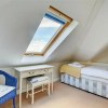 Отель Luxurious,detached Holiday Home With Three Bathrooms and Parking, фото 8