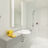 Отель YELLO Hotel Kuta Beachwalk Bali, фото 15