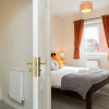 Отель Luxury Two Bed Apartment With Parking - Wolverhampton, фото 3