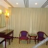 Отель Zhonghuan Hotel, фото 1