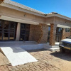 Отель Manacomfy - 14bed House - 4 Baths - Victoria Falls, фото 28