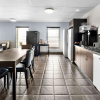 Отель SureStay Studio by Best Western Hardisty, фото 37