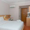 Отель Comfort and Stylish Studio Signature Park Tebet Apartment, фото 4