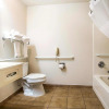 Отель FairBridge Inn & Suites Sunnyside, фото 8