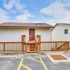 Отель Waterfront Condo w/ Deck on Lake of the Ozarks!, фото 15