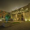 Отель Avenra Beach Hikkaduwa в Хиккадуве