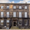 Отель Chic and Sophisticated Apartment in the West End, Edinburgh, фото 1