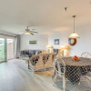 Отель Oak Island Beachfront Condo w/ Community Pool, фото 11