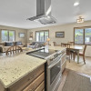 Отель Cc12 Chateau Claire 2 Bedroom Condo by RedAwning, фото 9
