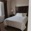 Отель Prince Arthur Waterfront Hotel & Suites, фото 2