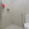 Отель RedDoorz @ Tanjung Karang Lampung, фото 15