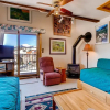 Отель Vintage Studio- Private Balcony Studio Bedroom Condo - No Cleaning Fee! by RedAwning, фото 4