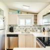 Отель Cute Beach Bungalow Walk to the Beach, фото 11
