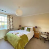 Отель Spacious 4 Bedroom House with Garden, фото 13