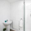 Отель Skyvillion - Enfield 4bed House W Garden & Parking, фото 8