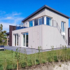 Отель Modern Villa With Lake Veere Views, фото 15