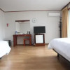 Отель Jeju Youth Hostel, фото 6