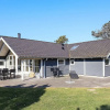 Отель 8 Person Holiday Home in Humble, фото 3