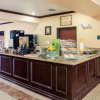 Отель Quality Suites Houston IAH Airport - Beltway 8, фото 18