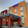 Отель Meridian Inn & Suites Regina Airport, фото 1