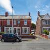 Отель Cushy Apartment in Blackpool near Sea в Блэкпуле