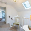 Отель 5 Bedrooms/sleeps 10-12/free Wifi & Parking/garden, фото 14