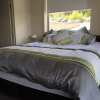 Отель Lakefront Villa Queenstown, фото 3