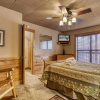 Отель Er 240 â Smoky Safari Great Location â Close To Town! 2 Bedroom Cabin by RedAwning, фото 3