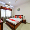 Отель OYO 8198 Hotel Raj International, фото 3