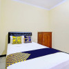 Отель SPOT ON 93007 Guest House Lestari, фото 3