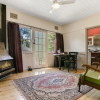 Отель Carinya Cottage, фото 1