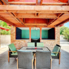 Отель Las Vegas Elegance! Pool Table & Sparkling Pool! 3 Bedroom Home by RedAwning, фото 14