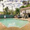 Отель Dallas Condo w/ Pool Access - Walk to Knox Street!, фото 15