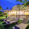 Отель Authentic 4BR Villa With a Touch of Wood, фото 14