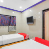 Отель OYO 10697 Hotel Suraj Inn, фото 16