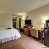 Отель Quality Inn & Suites Quincy - Downtown, фото 3