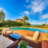 Отель West Muirlands 4BDRM Home, фото 15