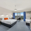 Отель Comfort Inn The Lakes, фото 4