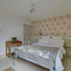 Отель Lovely Holiday Home in old Town of Whitstable, Close to the Beach, фото 3
