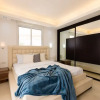 Отель Apartment with Sauna, Hot Tub & Parking, фото 2