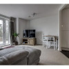 Отель Clean, Bright 2BR Manchester Flat for 4, фото 6